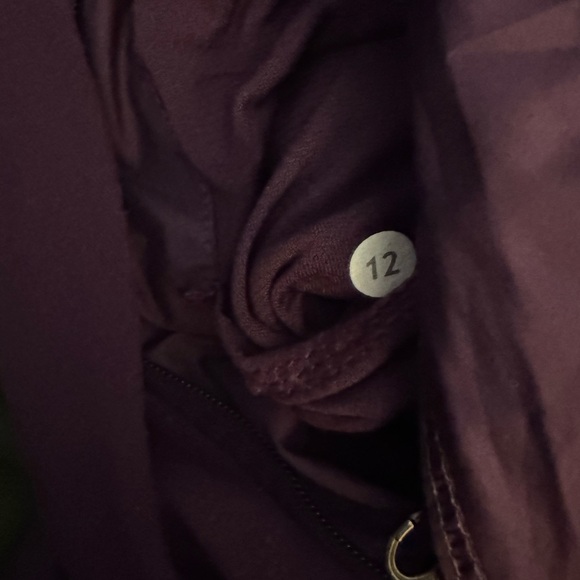 Lululemon Rush Hour Jacket 12 Burgundy - Picture 11 of 11